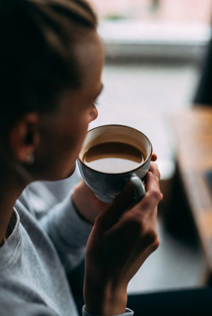 Secangkir Kopi untuk Memulai Hari dengan Ritme Pelan